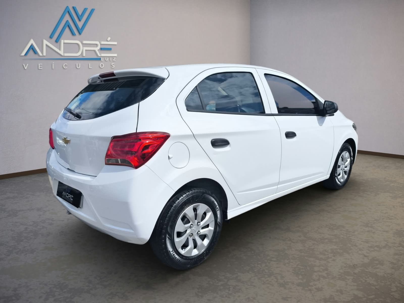 Chevrolet Onix Hatch Joy 1.0 8V Flex 5P Mec. - foto 3