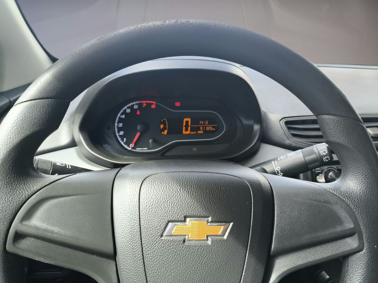 Chevrolet Onix Hatch Joy 1.0 8V Flex 5P Mec. - foto 8