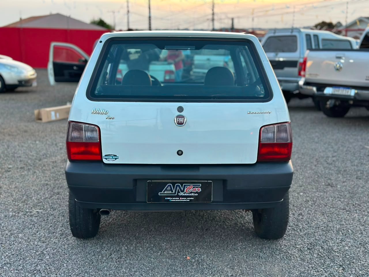Fiat Uno Mille 1.0 Fire F.flex Economy 2P - foto 5
