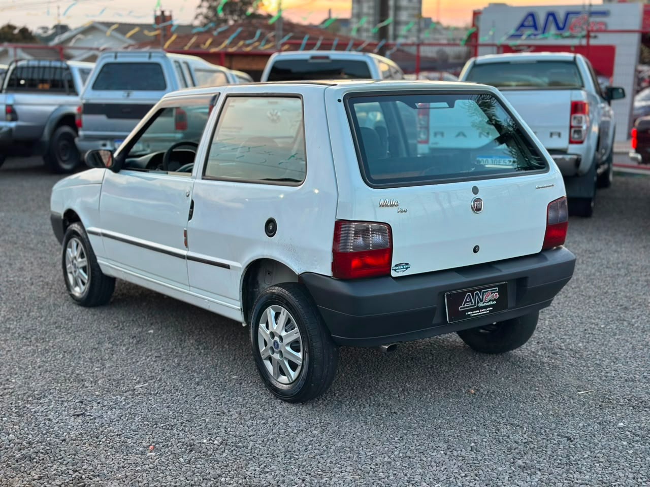 Fiat Uno Mille 1.0 Fire F.flex Economy 2P - foto 4