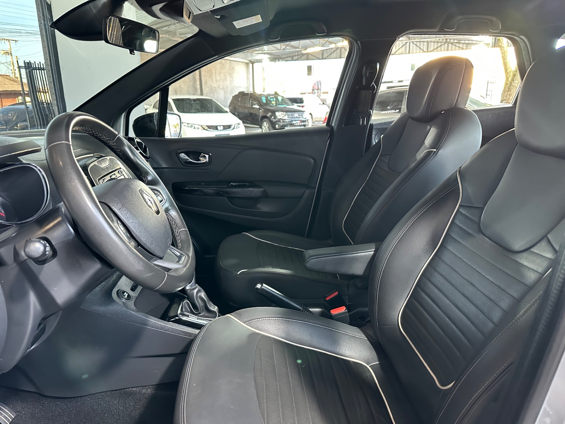 Renault Captur Intense 2.0 16V Flex 5P Aut. - foto 20