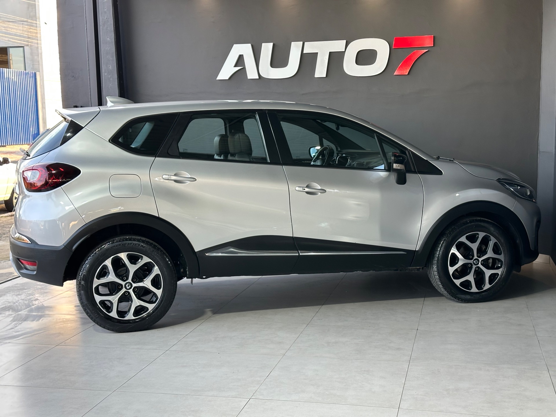 Renault Captur Intense 2.0 16V Flex 5P Aut. - foto 13