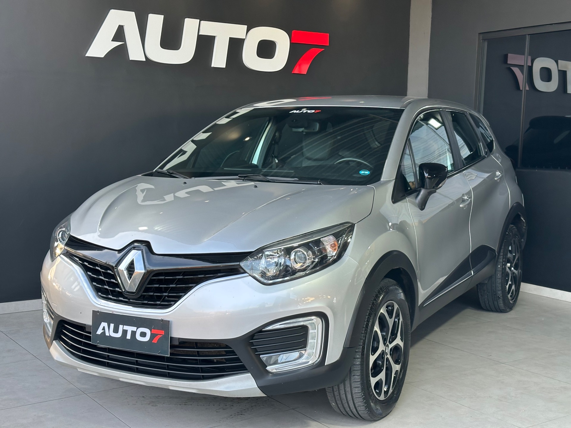 Renault Captur Intense 2.0 16V Flex 5P Aut. - foto 4