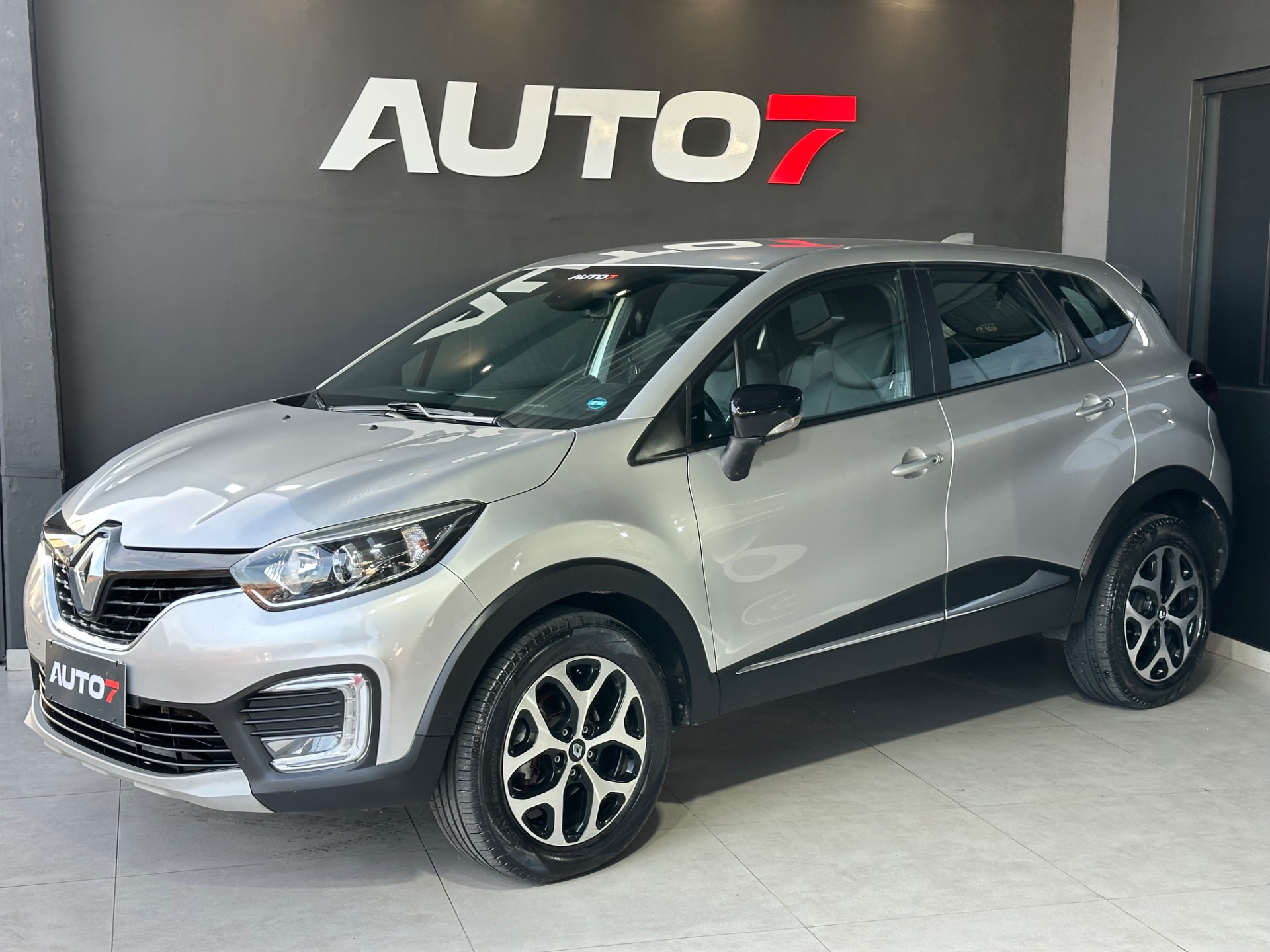 Renault Captur Intense 2.0 16V Flex 5P Aut. - foto 6