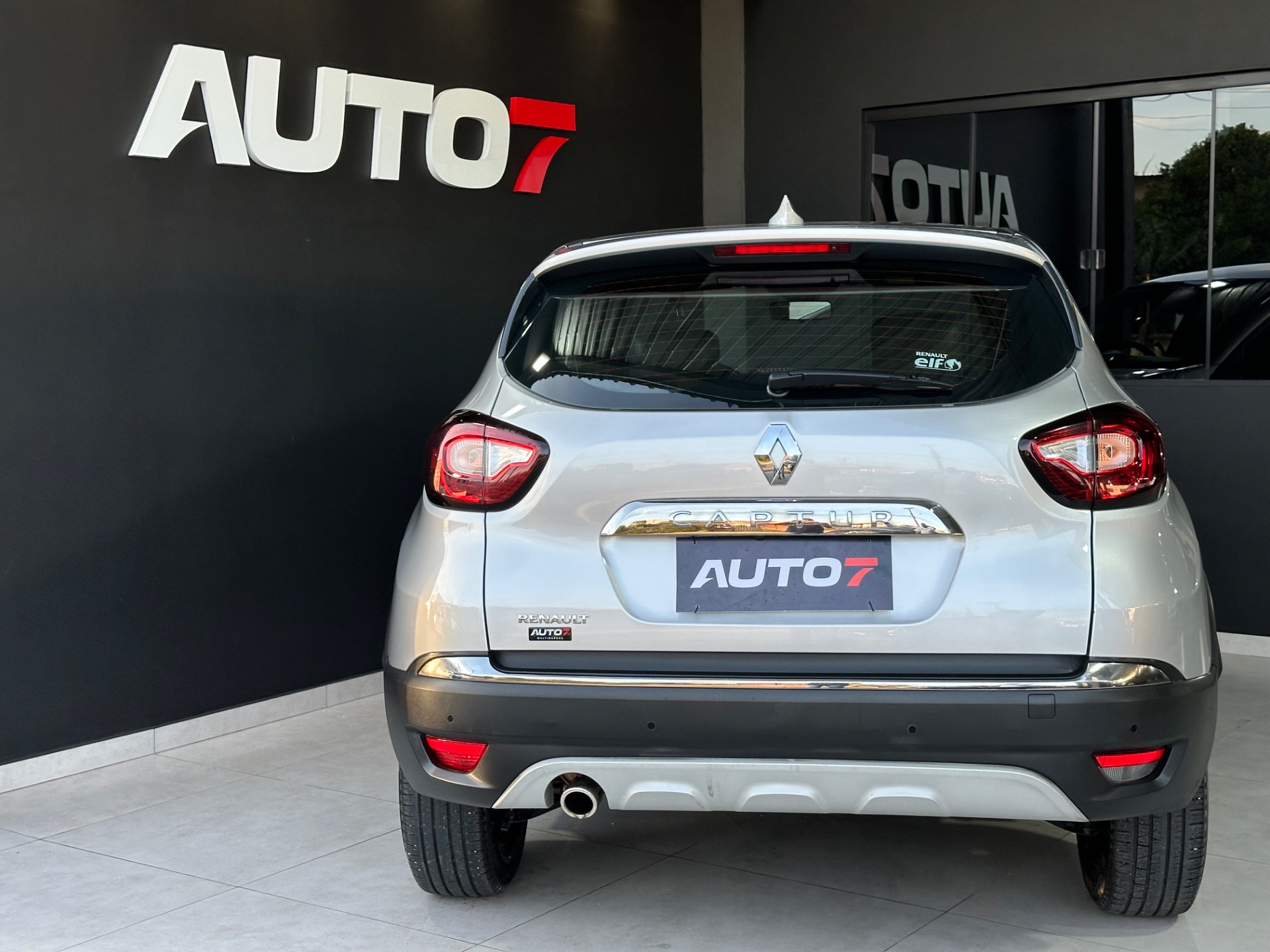 Renault Captur Intense 2.0 16V Flex 5P Aut. - foto 9