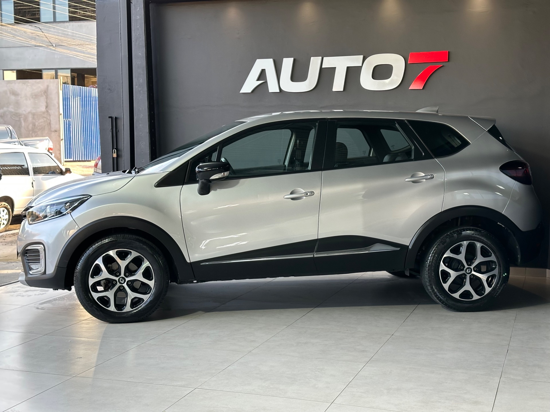 Renault Captur Intense 2.0 16V Flex 5P Aut. - foto 8