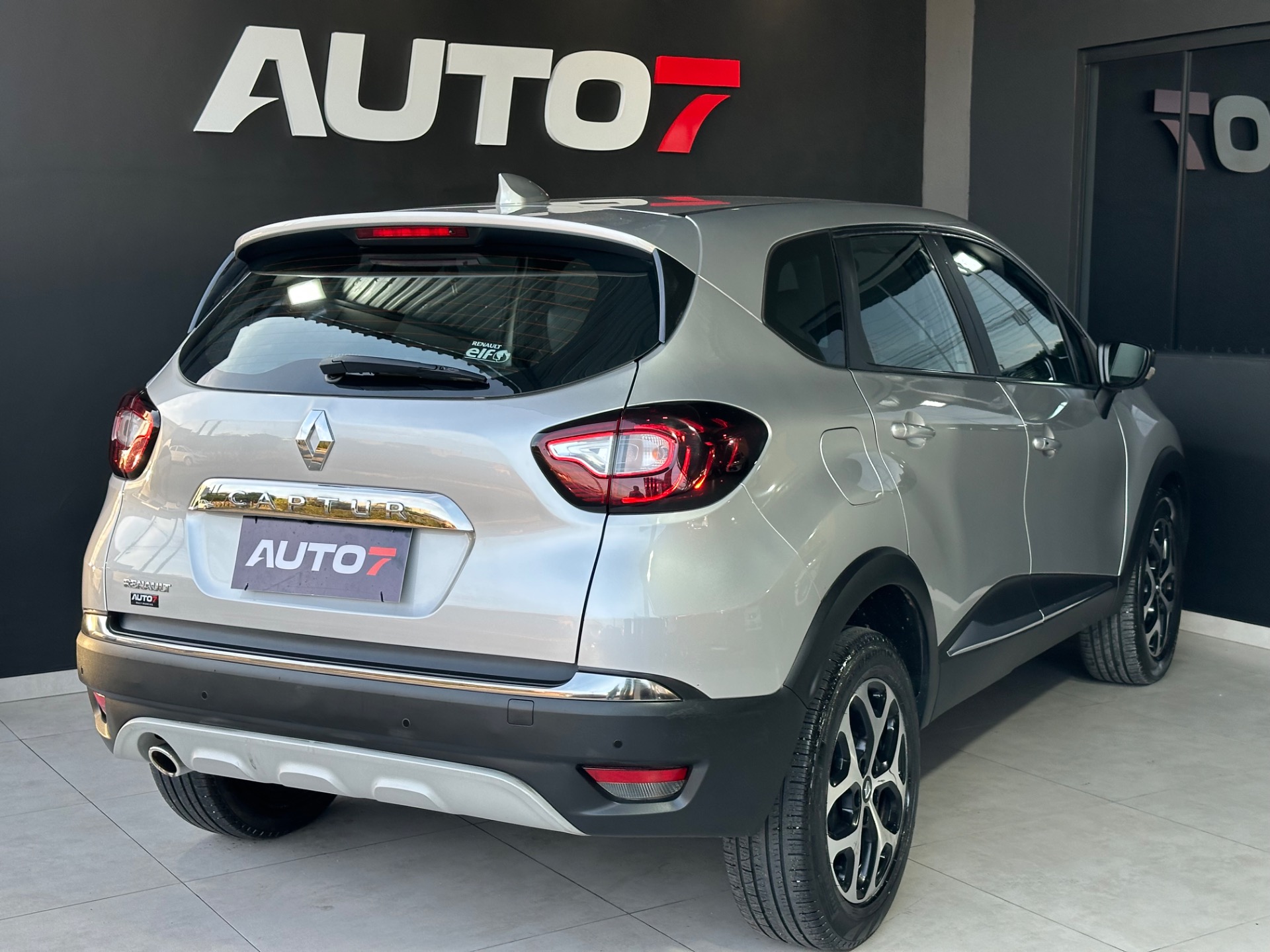 Renault Captur Intense 2.0 16V Flex 5P Aut. - foto 12