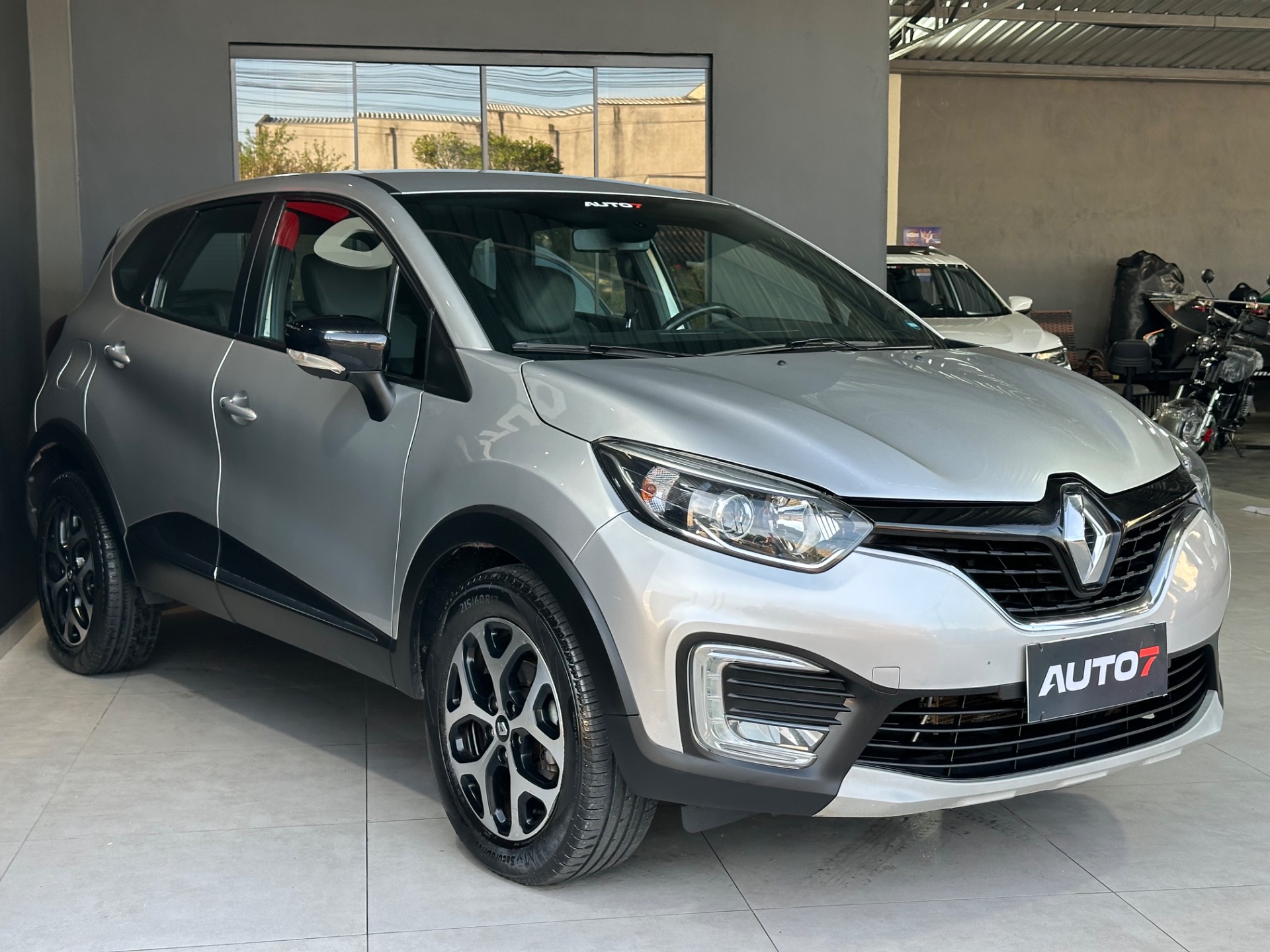 Renault Captur Intense 2.0 16V Flex 5P Aut. - foto 3