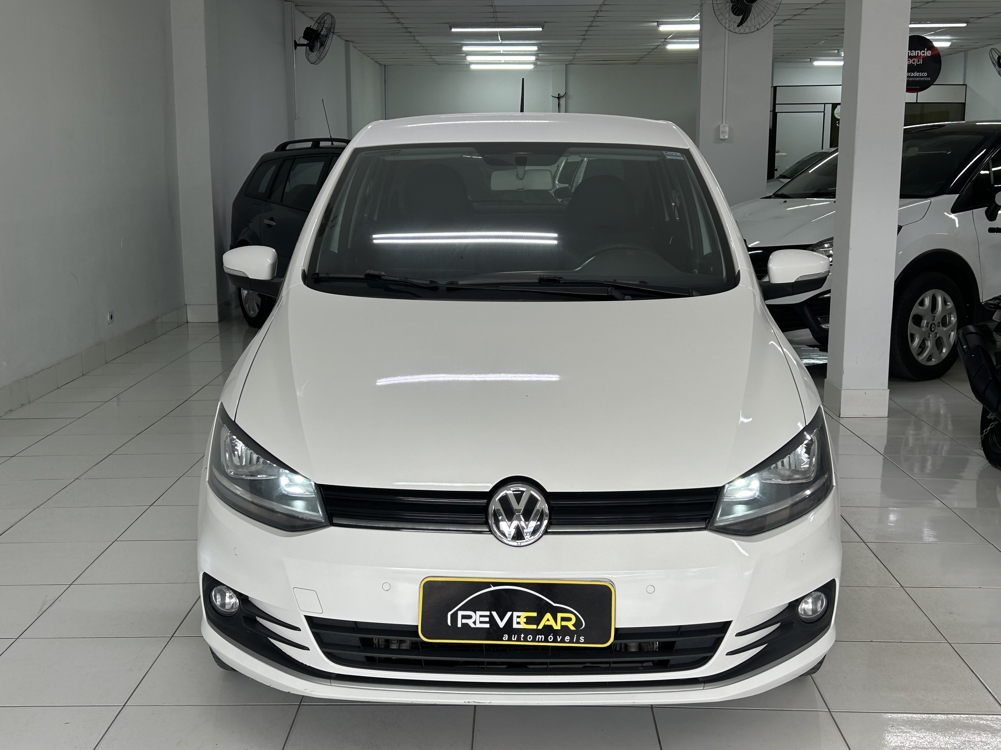 Volkswagen Fox Comfortline 1.6 Flex 8V 5P - foto 2