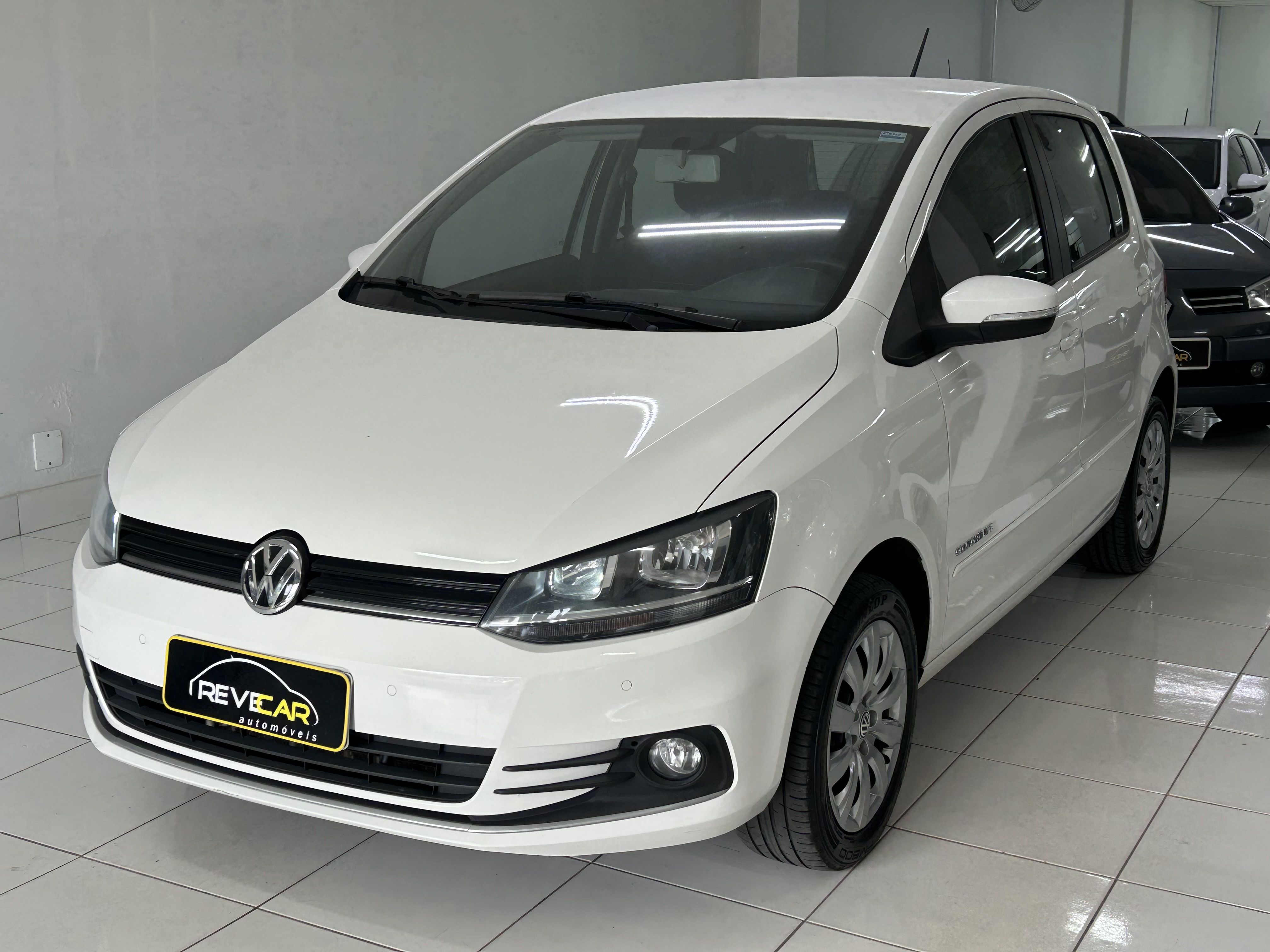 Volkswagen Fox Comfortline 1.6 Flex 8V 5P - foto 3