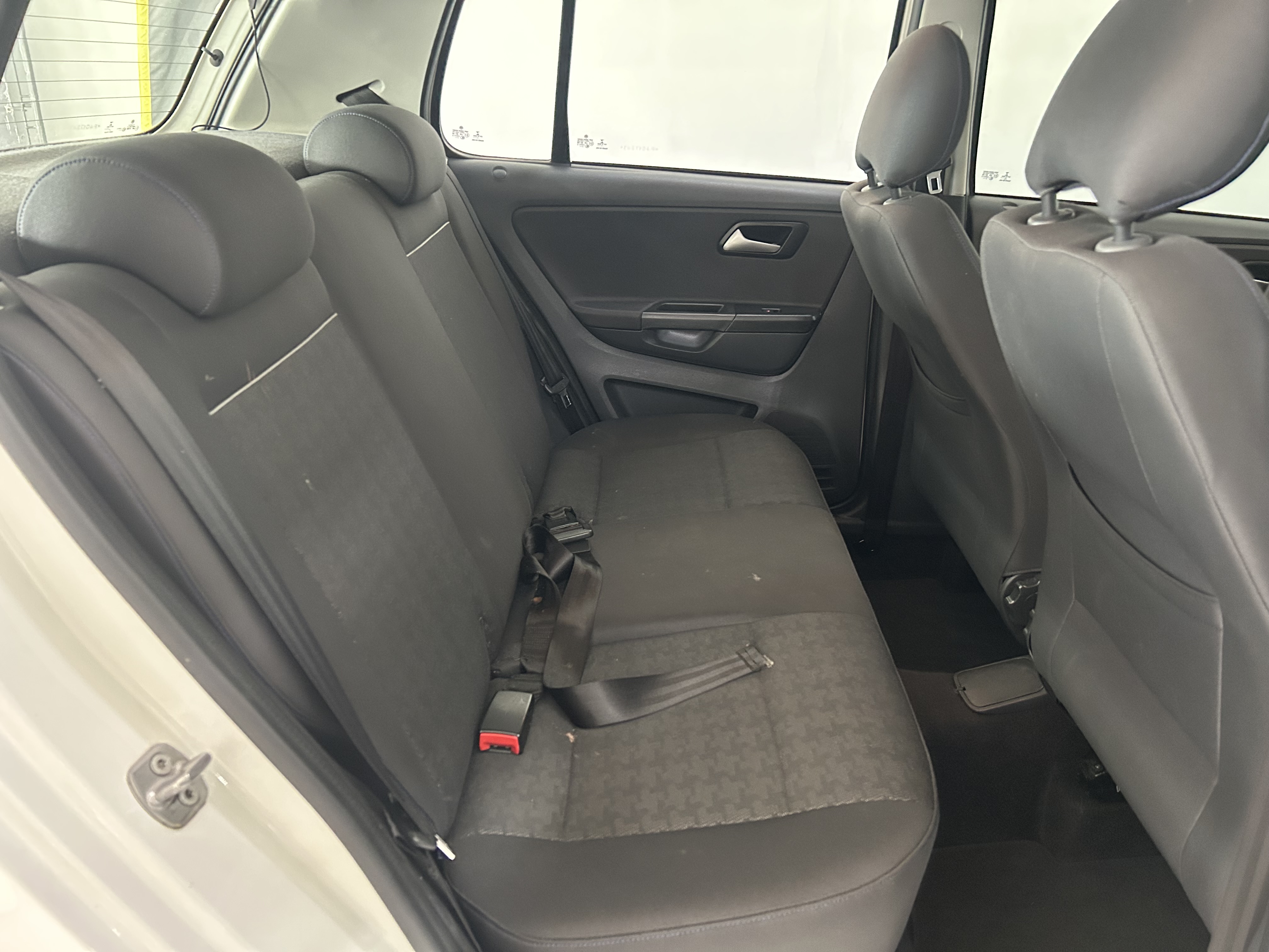 Volkswagen Fox Comfortline 1.6 Flex 8V 5P - foto 8