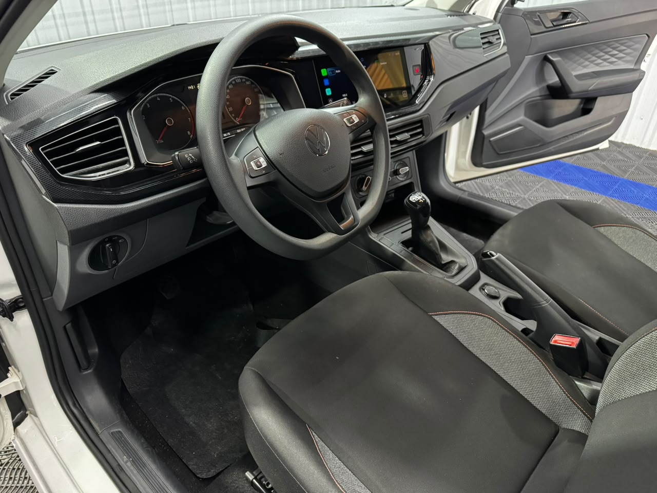 Volkswagen Polo Track 1.0 Flex 12V 5P - foto 10