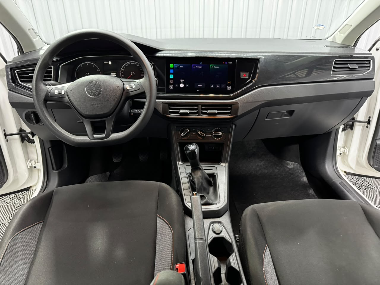 Volkswagen Polo Track 1.0 Flex 12V 5P - foto 8