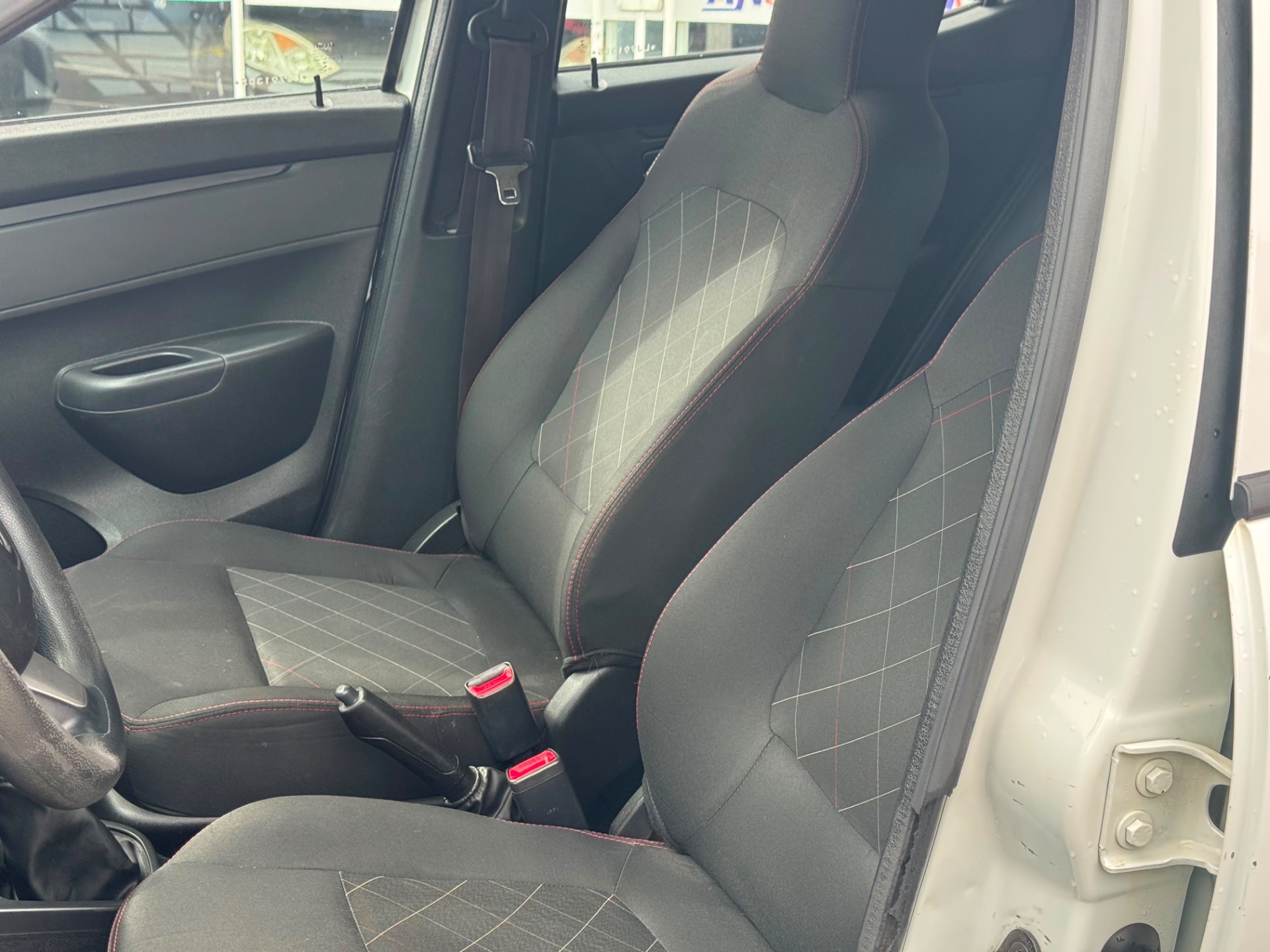 Renault Kwid Zen 1.0 Flex 12V 5P Mec. - foto 9