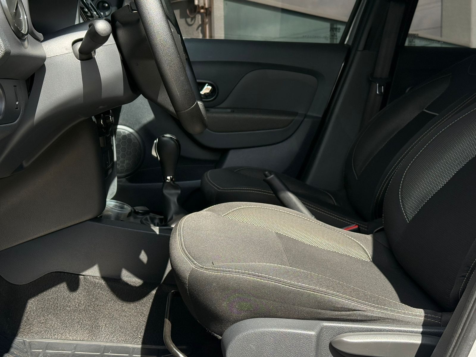Renault Sandero Zen Flex 1.6 16V 5P Aut. - foto 17