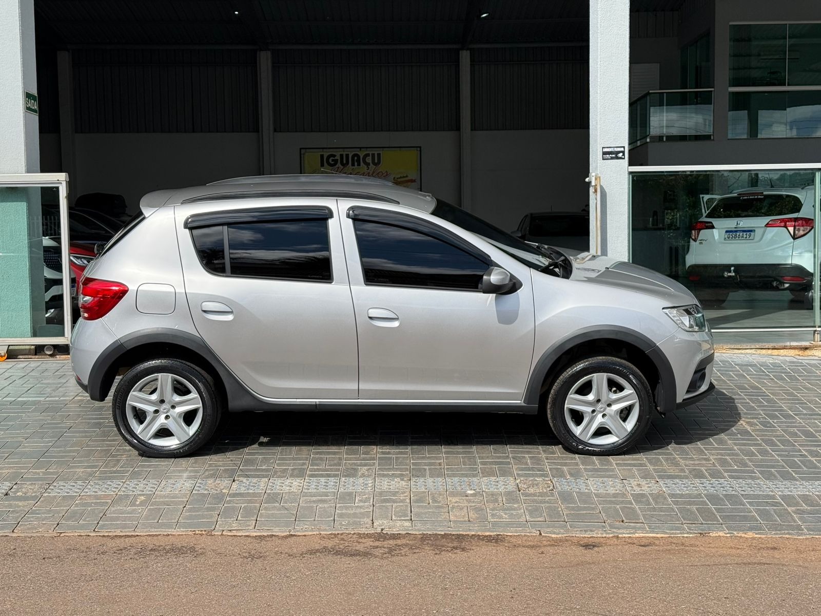 Renault Sandero Zen Flex 1.6 16V 5P Aut. - foto 2