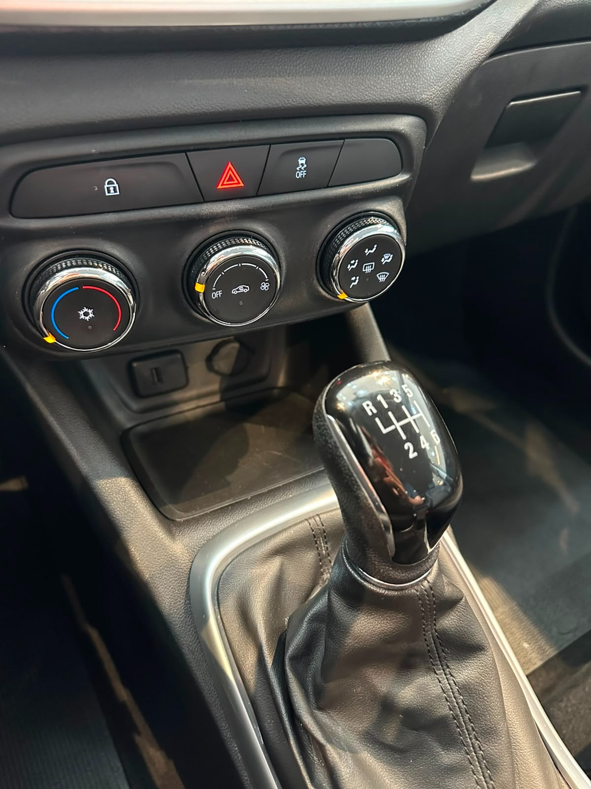 Chevrolet Tracker 1.0 Turbo 12V Flex Mec. - foto 6