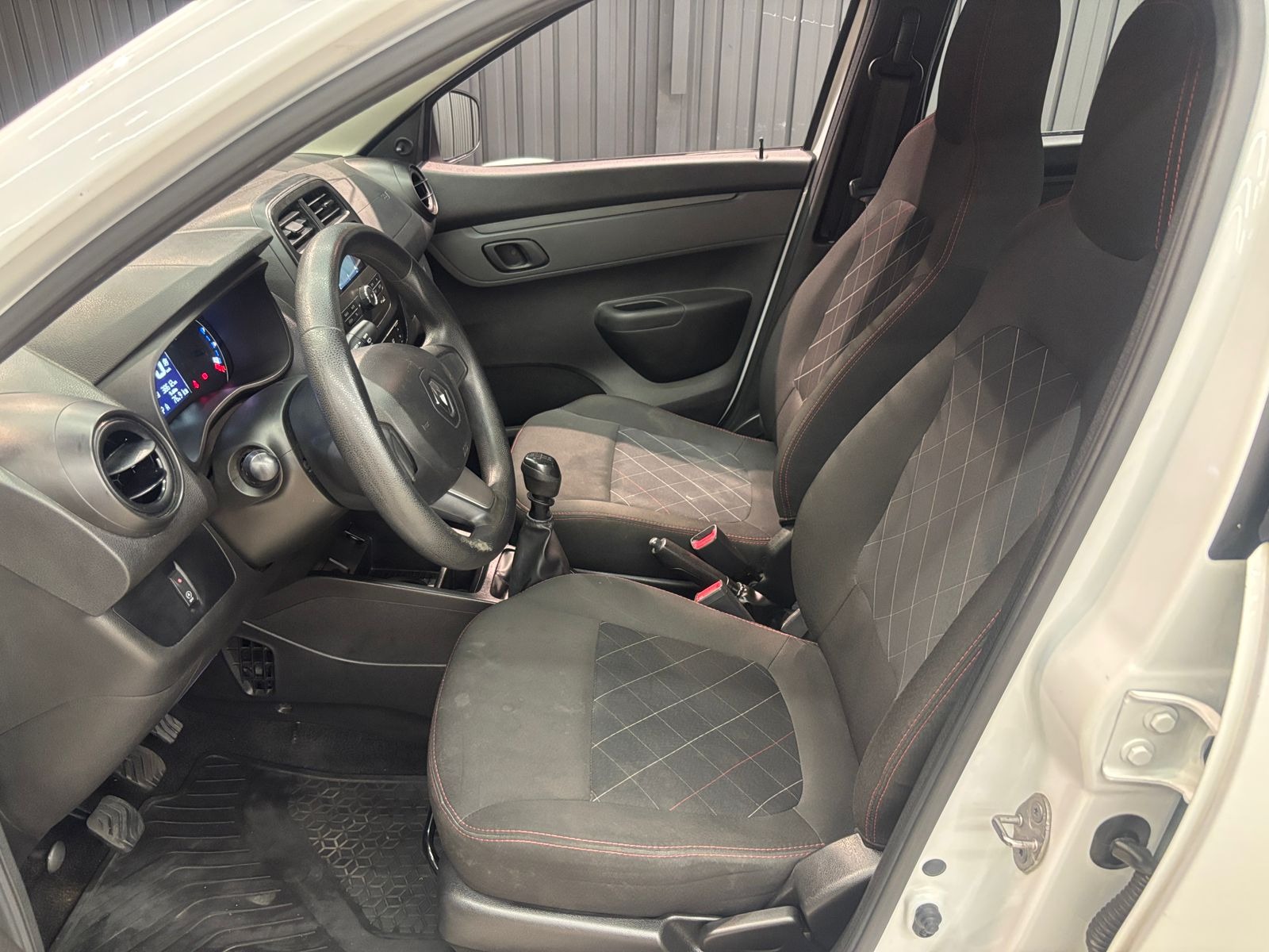Renault Kwid Zen 1.0 Flex 12V 5P Mec. - foto 14