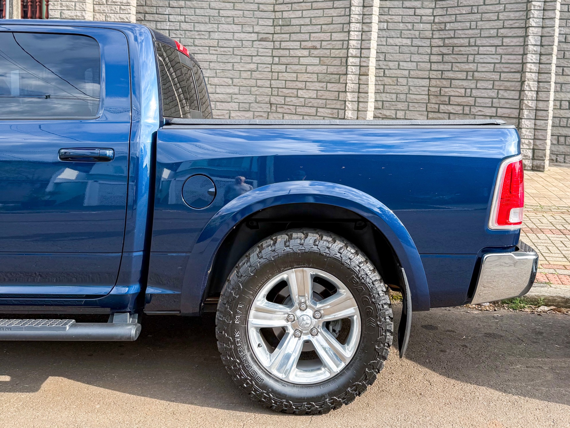 Ram Classic Laramie 5.7 Cd V8 4X4 Aut. - foto 10