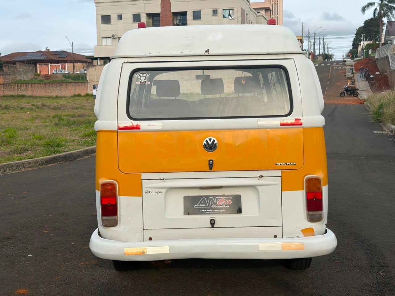 Volkswagen Kombi Escolar 5.0 Anos 1.4 Mi Total Flex - foto 5