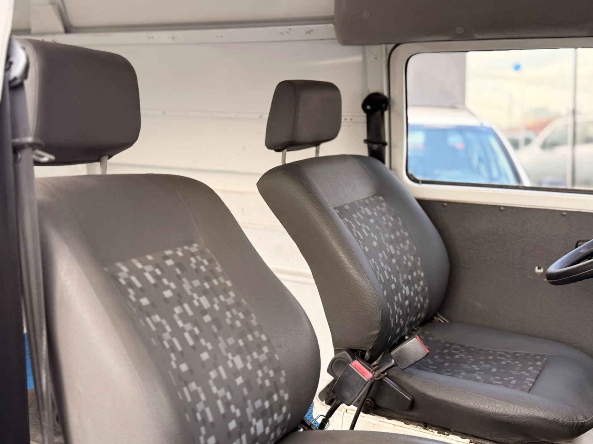 Volkswagen Kombi Furgão 1.4 Mi Total Flex 8V - foto 9