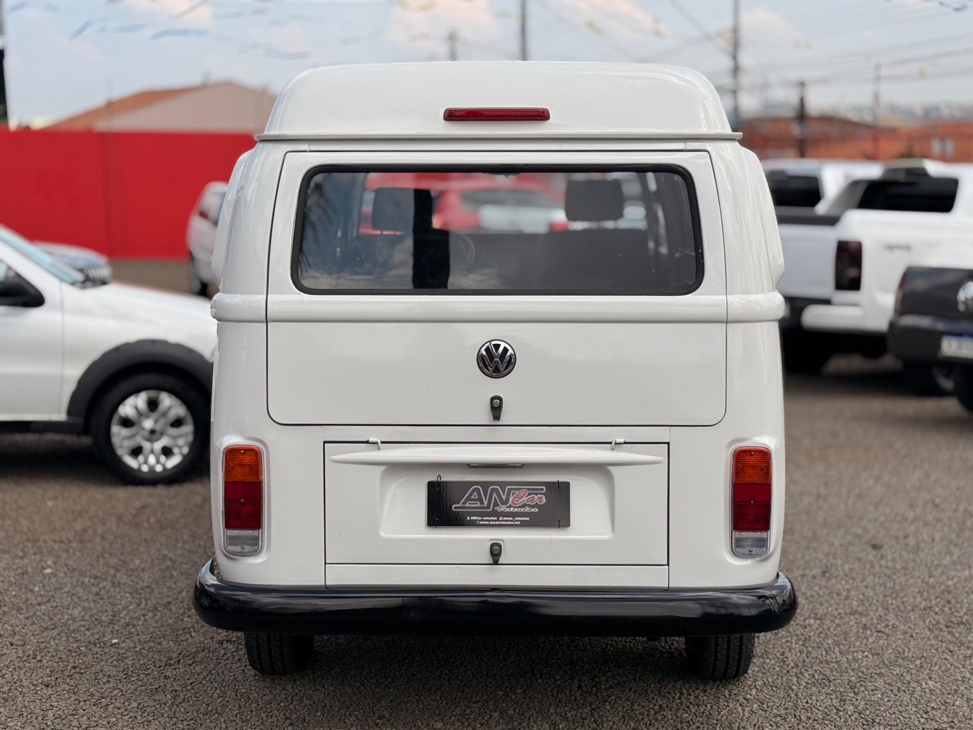 Volkswagen Kombi Furgão 1.4 Mi Total Flex 8V - foto 5