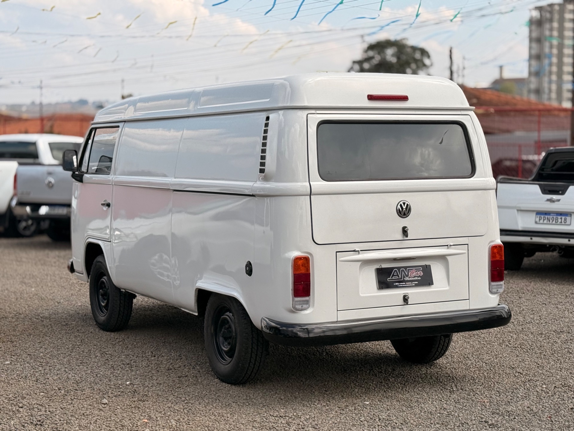 Volkswagen Kombi Furgão 1.4 Mi Total Flex 8V - foto 4