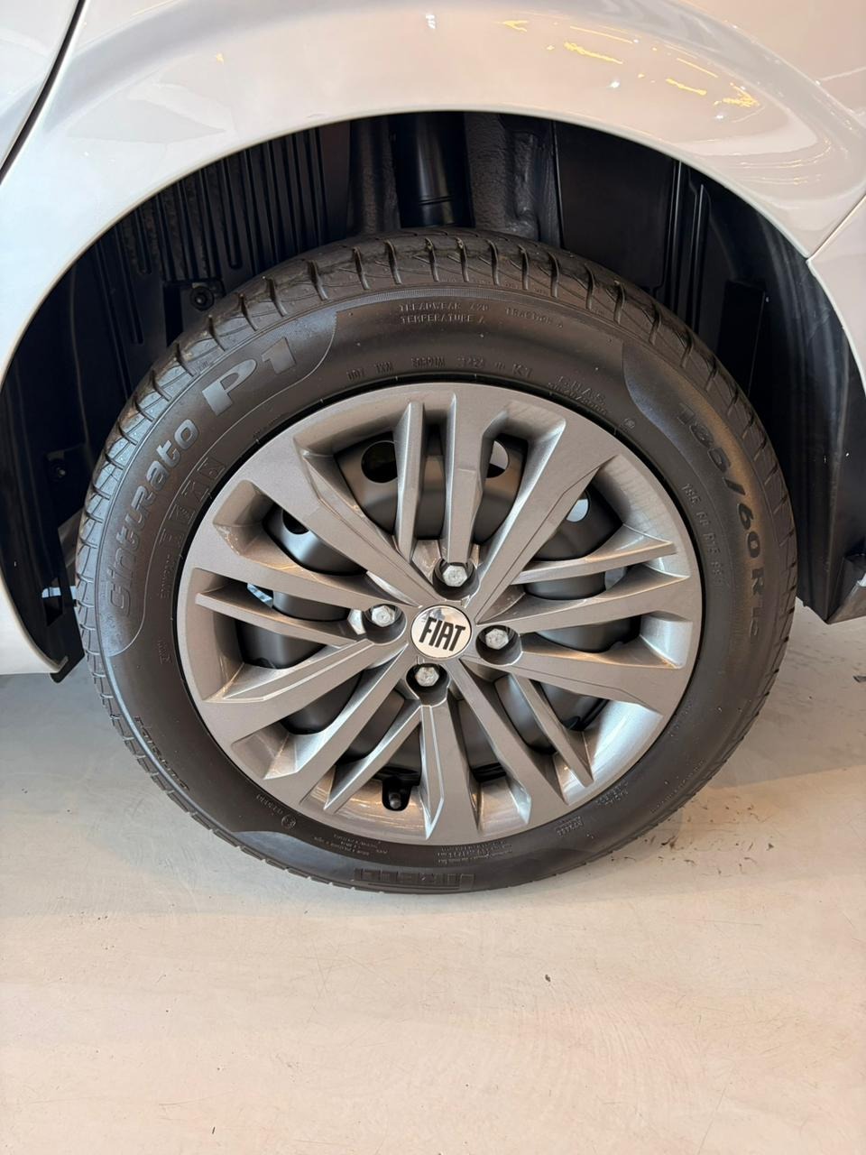 Fiat Cronos Drive 1.0 6V Flex - foto 9