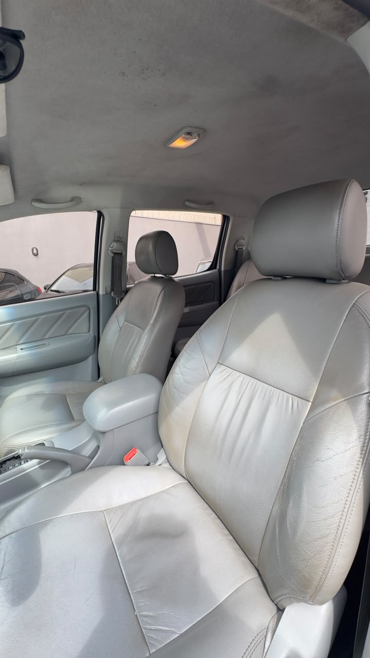 Toyota Hilux Cd Srv D4 D 4X4 3.0 TDI Diesel Automático - foto 10