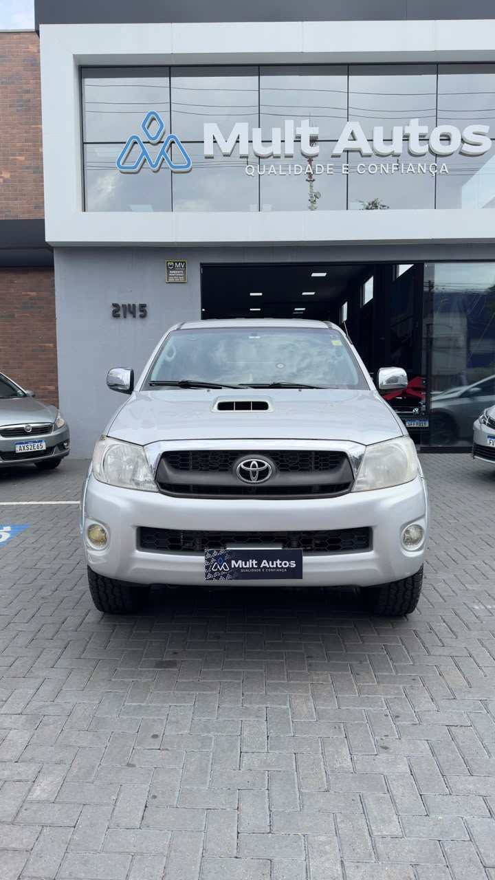 Toyota Hilux Cd Srv D4 D 4X4 3.0 TDI Diesel Automático - foto 2