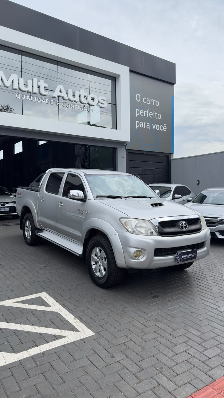 Toyota Hilux Cd Srv D4 D 4X4 3.0 TDI Diesel Automático - foto 3