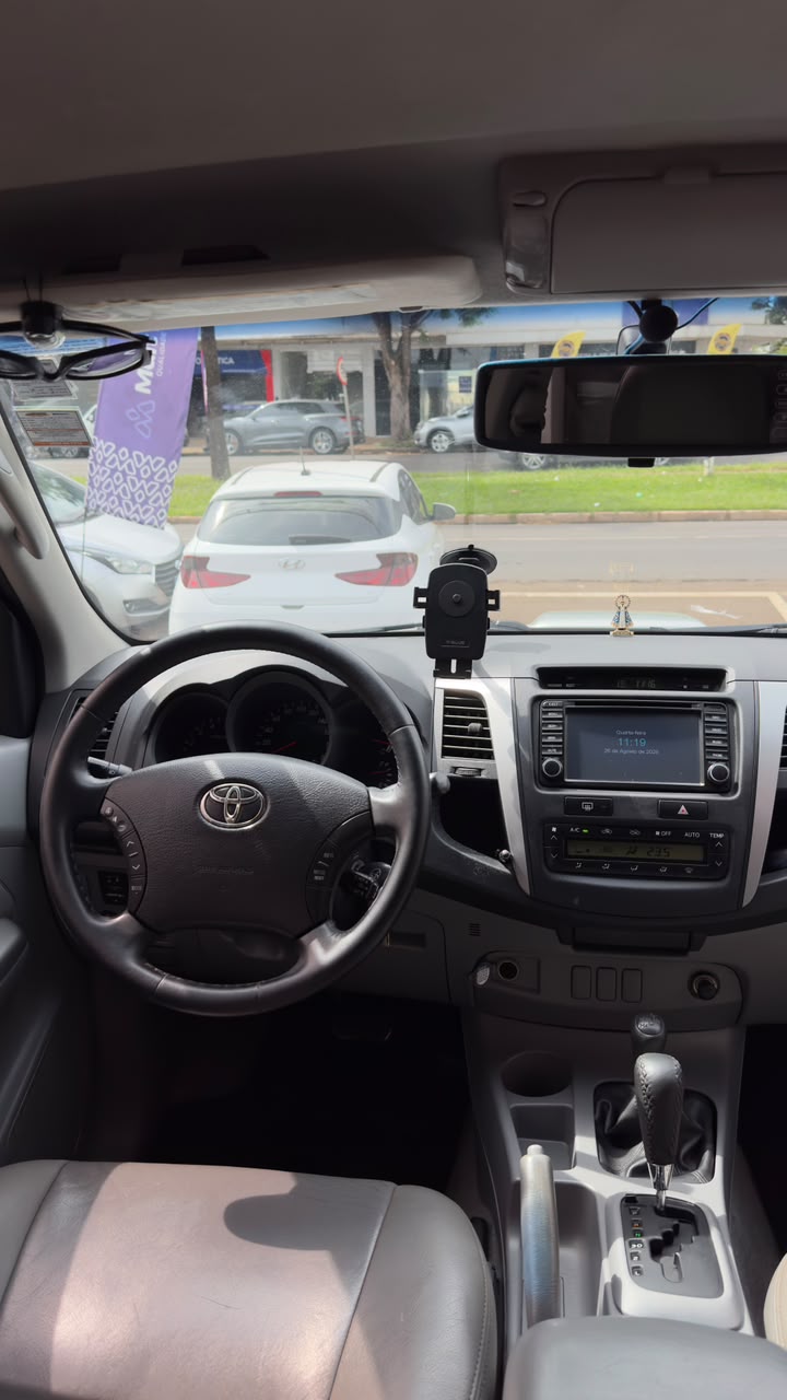 Toyota Hilux Cd Srv D4 D 4X4 3.0 TDI Diesel Automático - foto 8