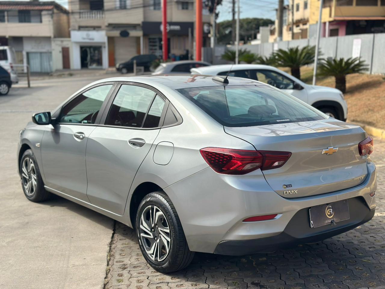 Chevrolet Onix Plus Sedan Plus LT 1.0 12V Flex 4P Mec. - foto 3