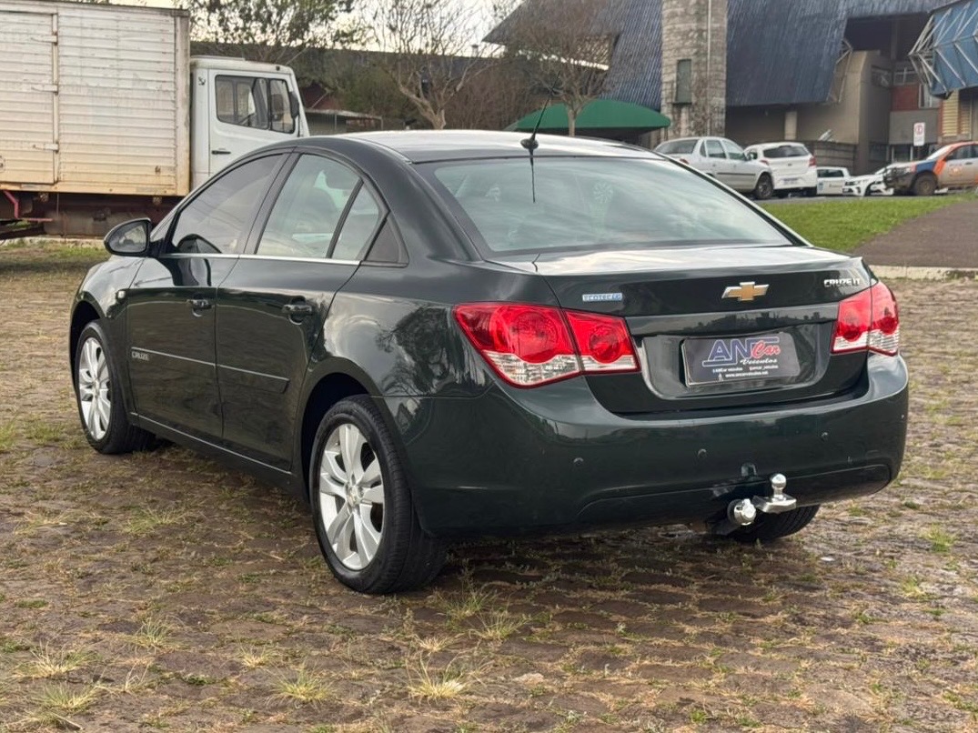 Chevrolet Cruze Hb Sport LT 1.8 16V Flexp. 5P Automático - foto 4