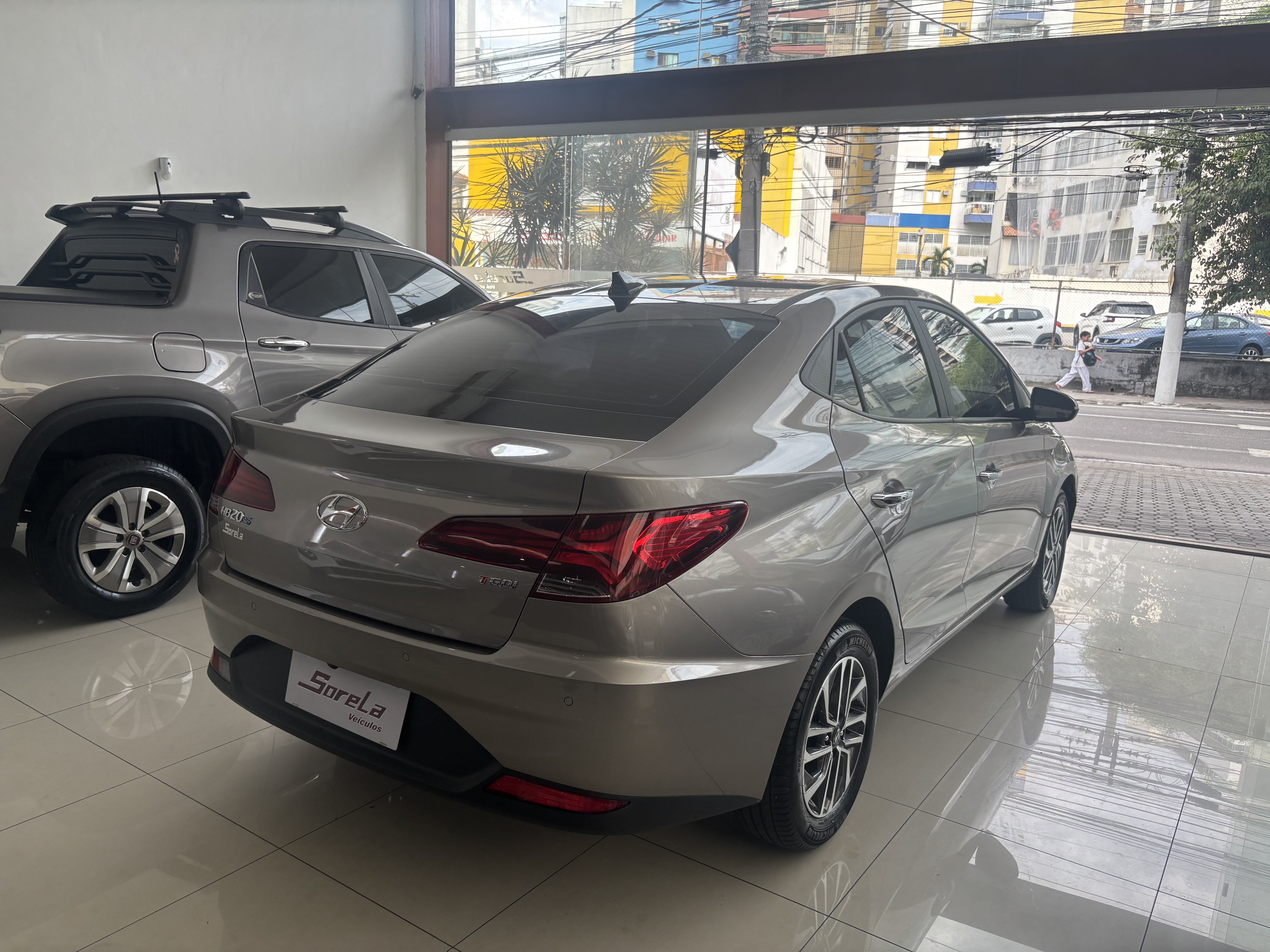 Hyundai HB20S Platinum 1.0 Tb Flex 12V Aut. - foto 6