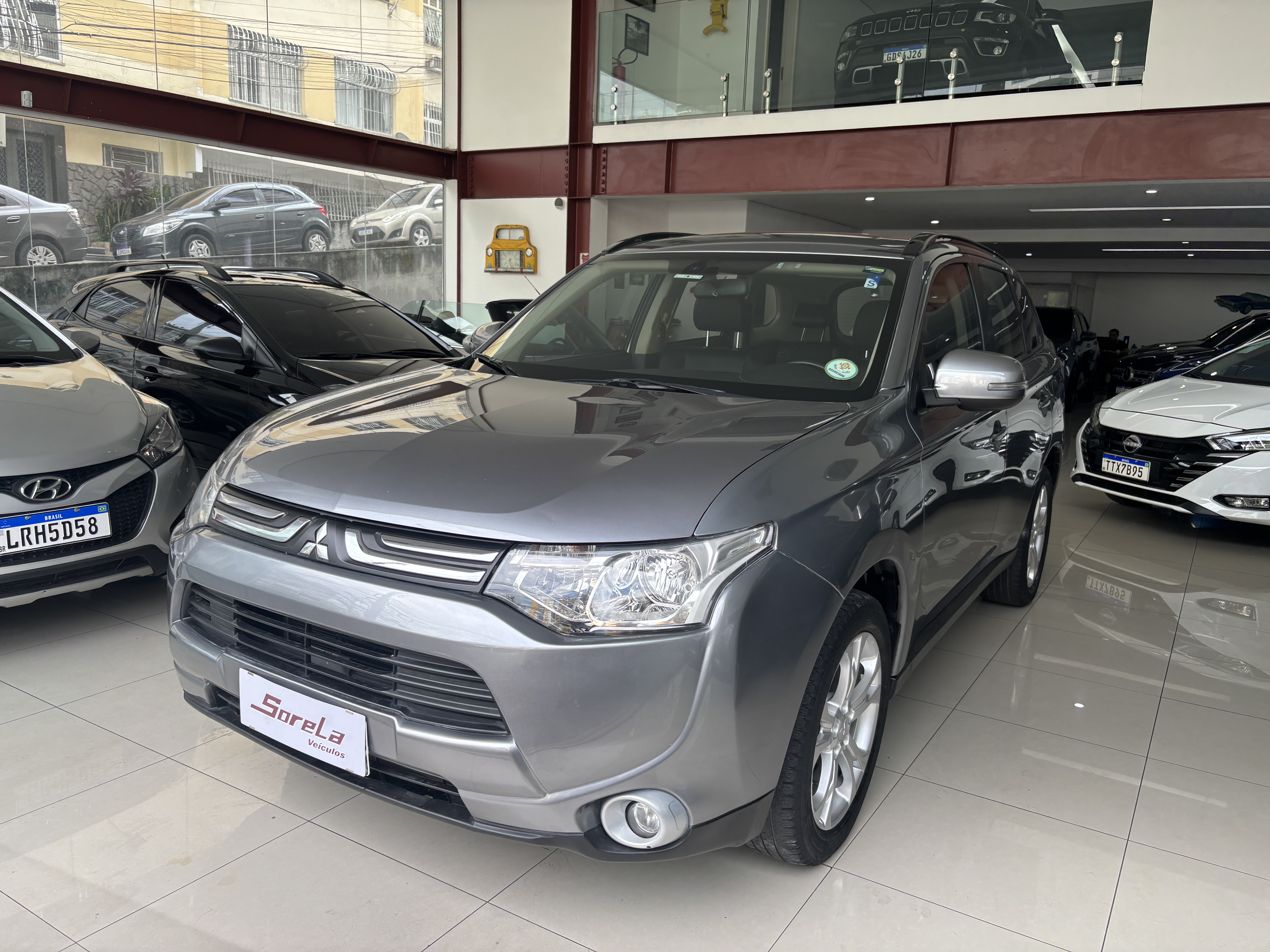 Mitsubishi Outlander 2.0 16V 160cv Aut. - foto 2