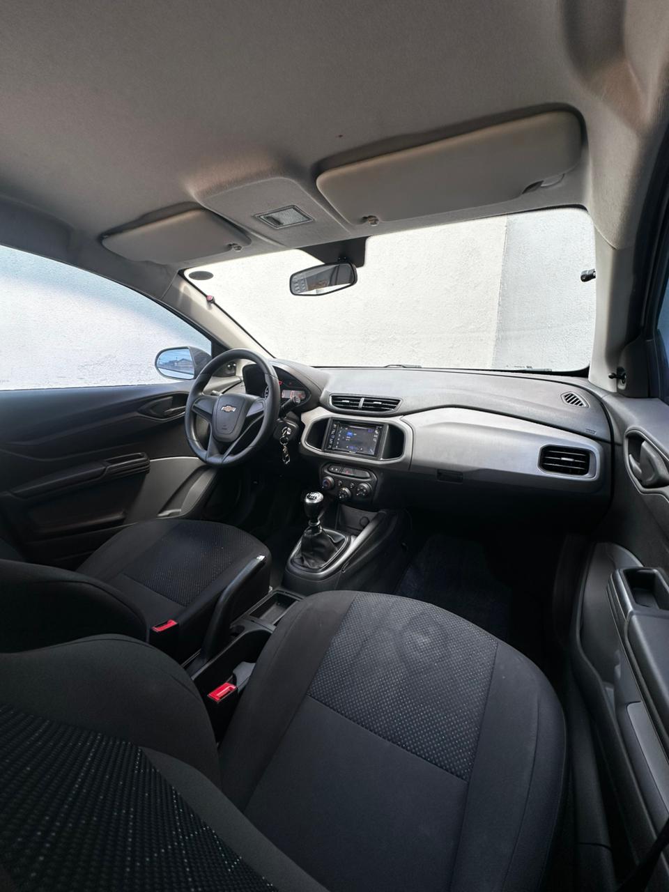 Chevrolet Onix Hatch Joy 1.0 8V Flex 5P Mec. - foto 2