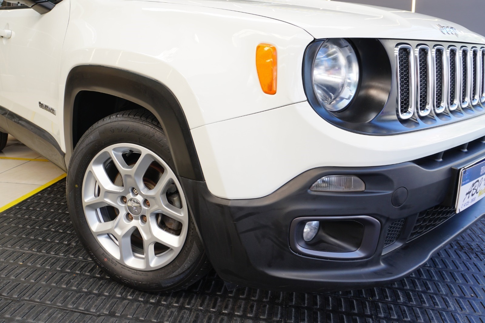 Jeep Renegade Longitude 1.8 4X2 Flex 16V Aut. - foto 16