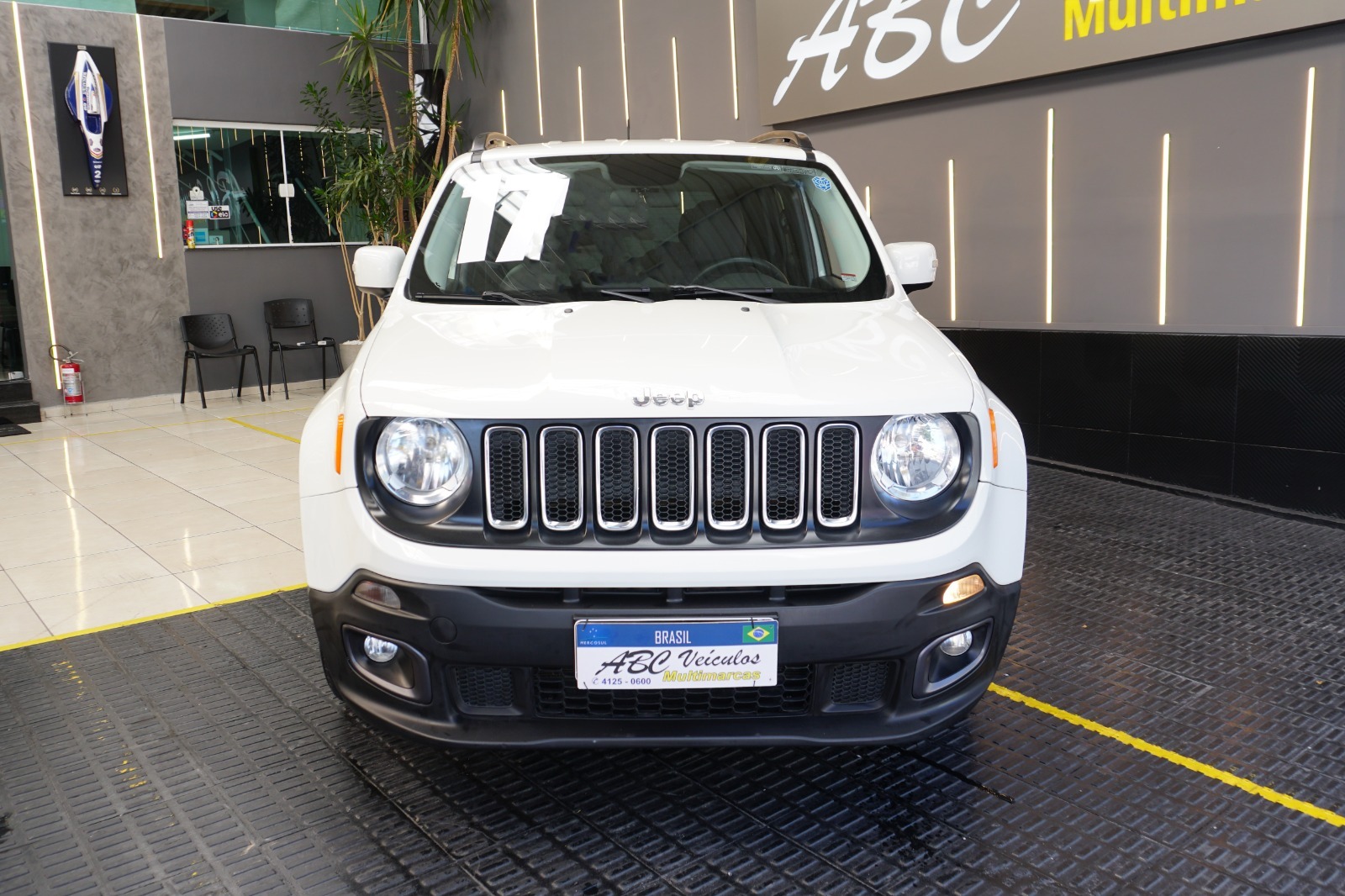 Jeep Renegade Longitude 1.8 4X2 Flex 16V Aut. - foto 8