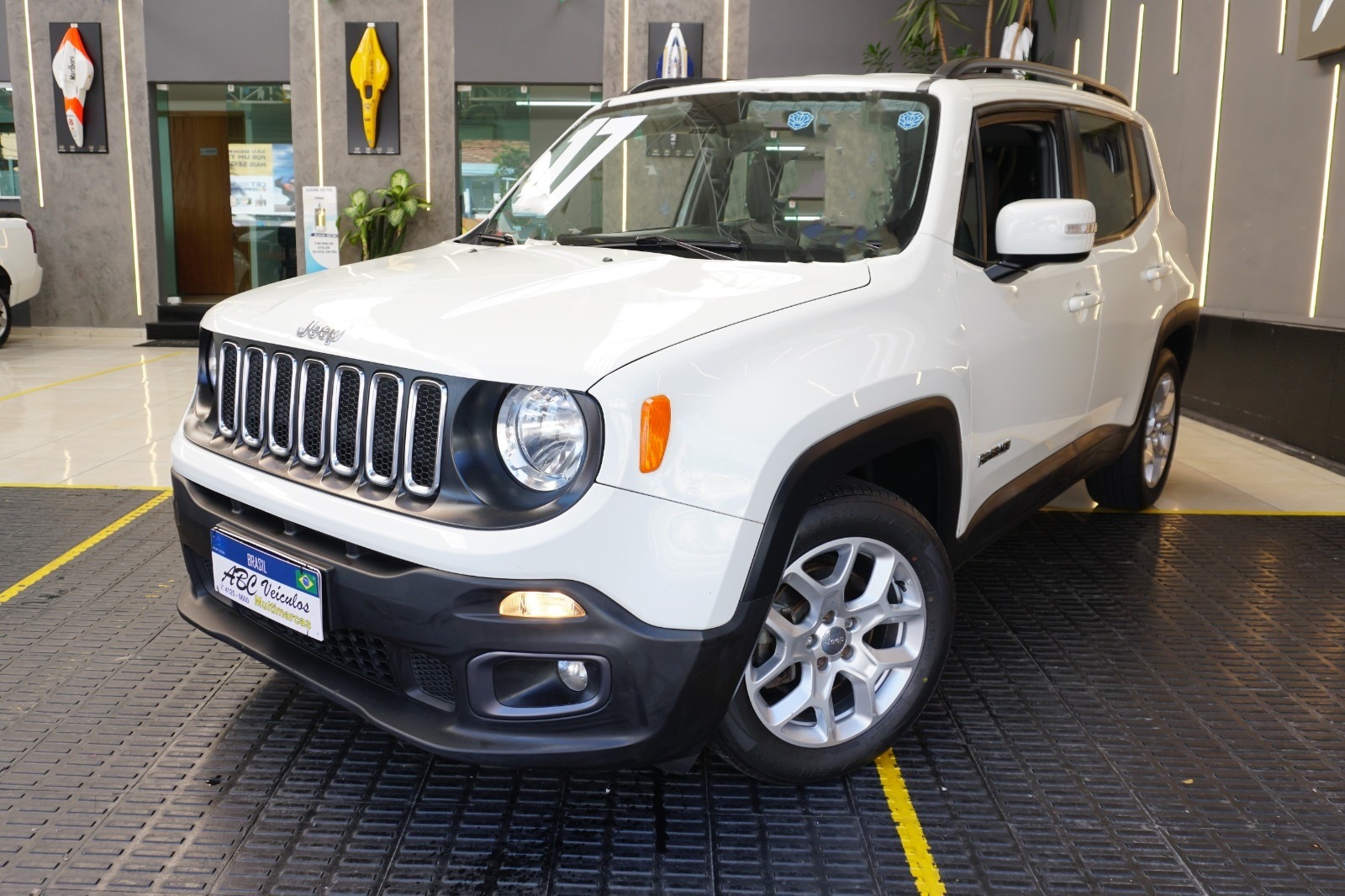 Jeep Renegade Longitude 1.8 4X2 Flex 16V Aut. - foto 11