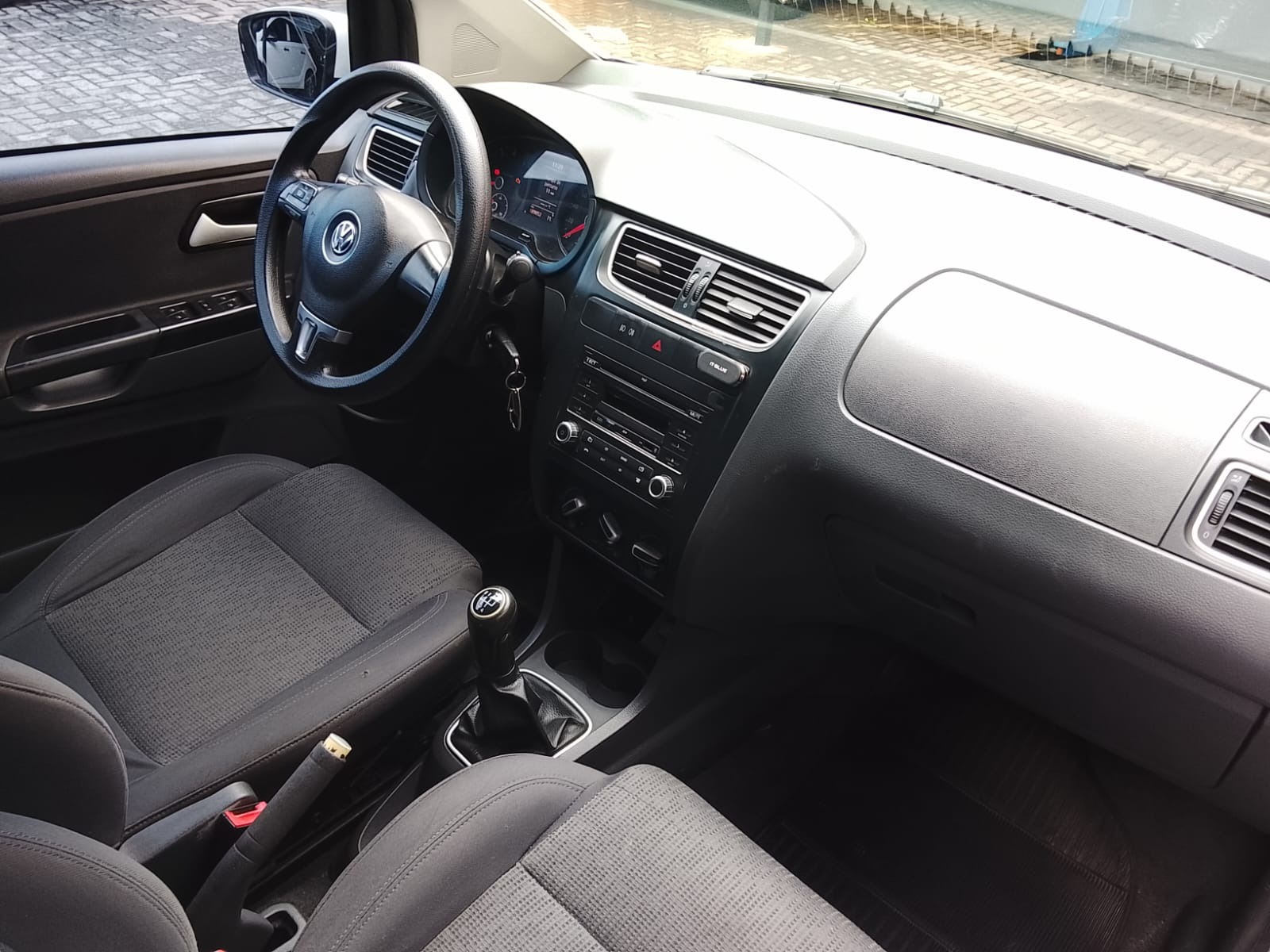 Volkswagen Fox 1.0 Mi Total Flex 8V 5P - foto 11