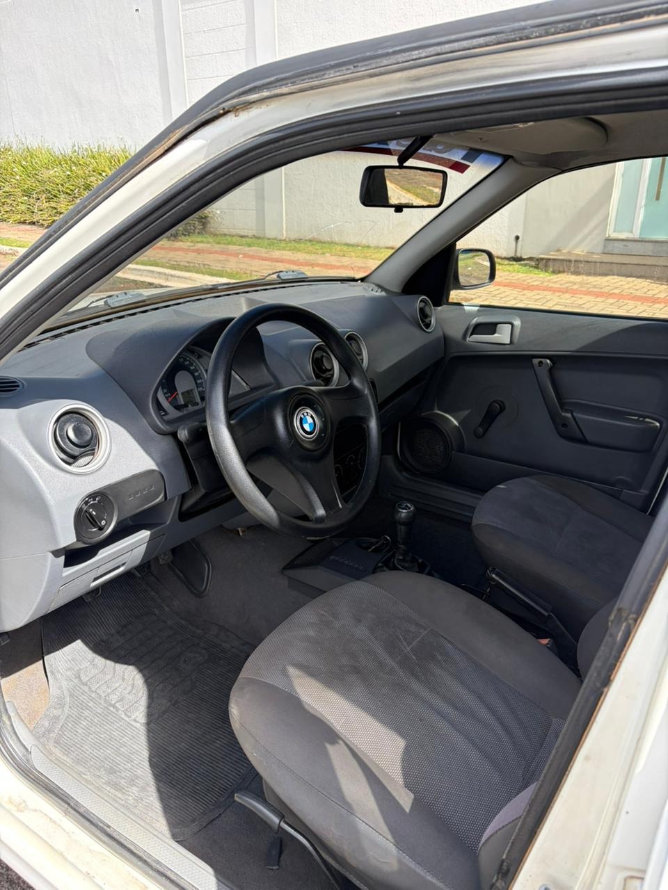 Volkswagen Gol City (trend) Titan 1.0 T. Flex 8V 4P - foto 8