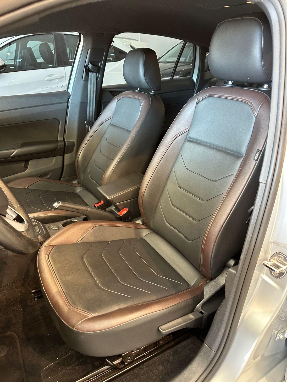 Volkswagen Virtus Highline 200 TSI 1.0 Flex 12V Automático - foto 7