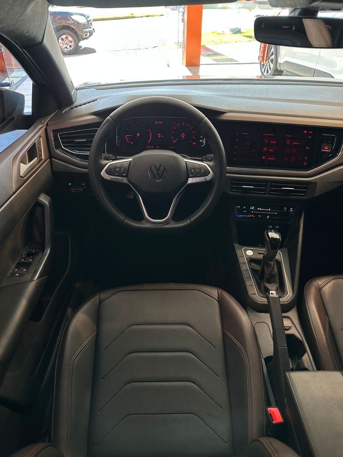 Volkswagen Virtus Highline 200 TSI 1.0 Flex 12V Automático - foto 17
