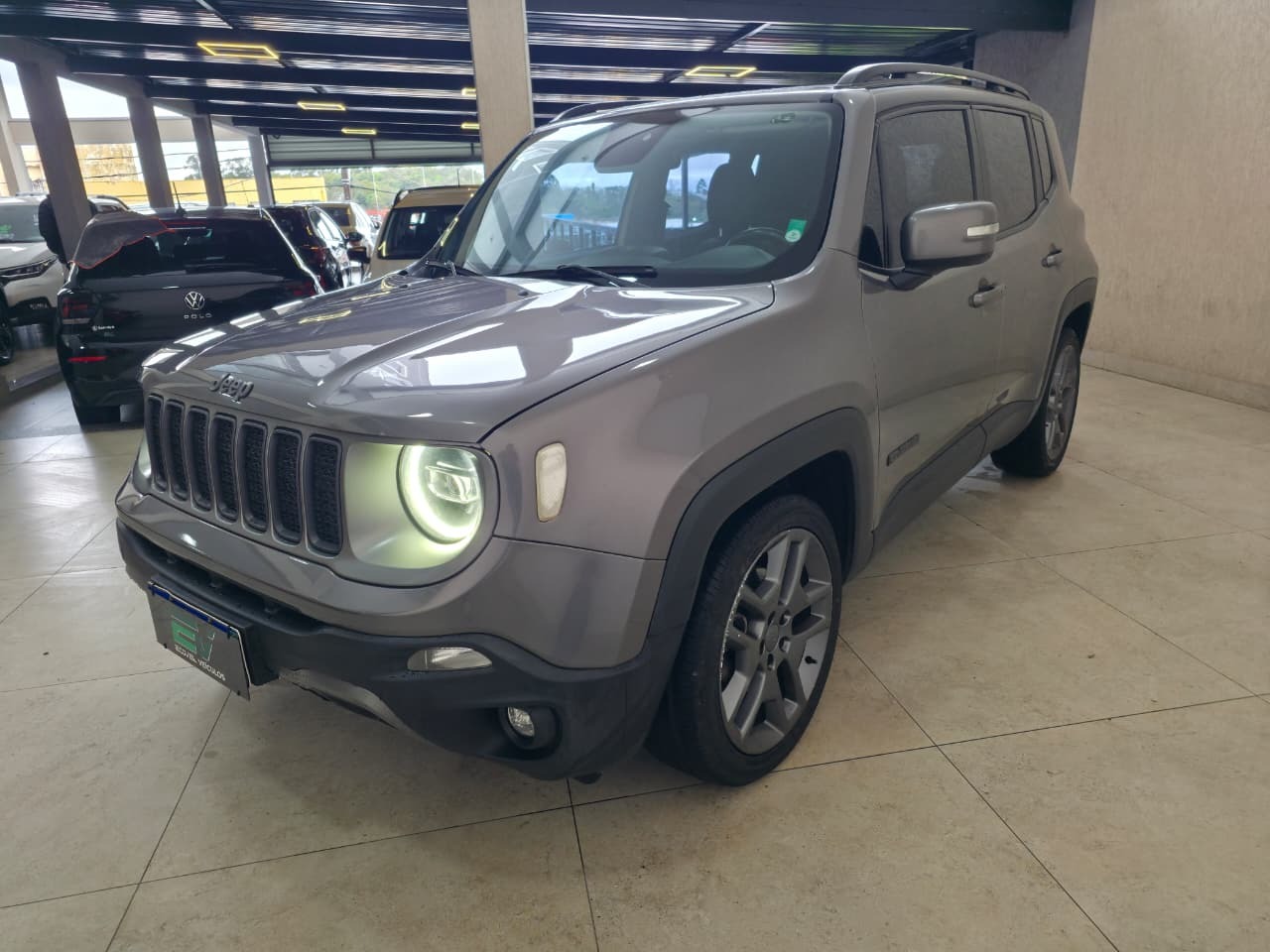 Jeep Renegade Limited 1.8 4X2 Flex 16V Aut. - foto 2