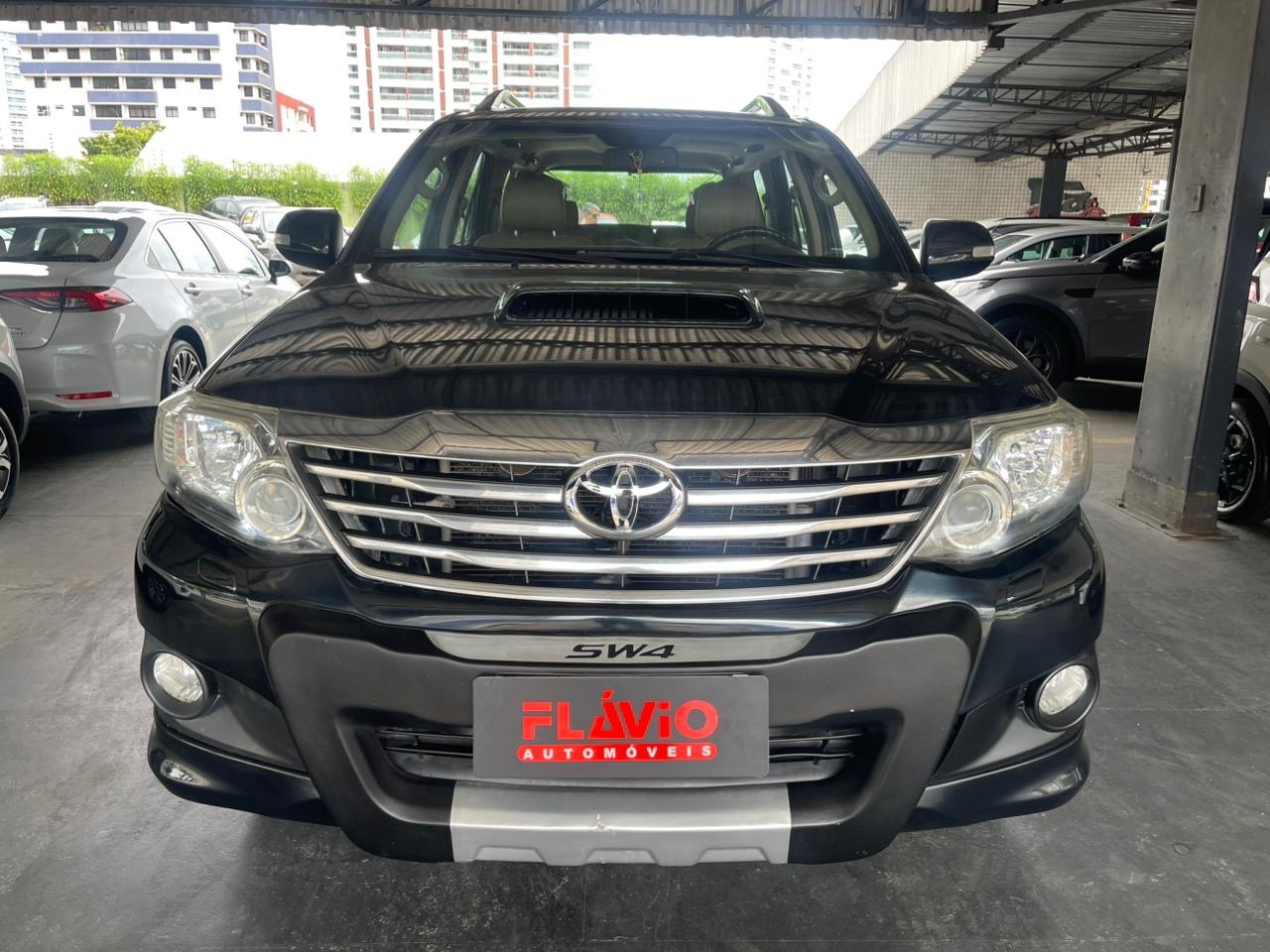 Toyota SW4 Srv D4 D 4X4 3.0 TDI Dies. Automático - foto 3