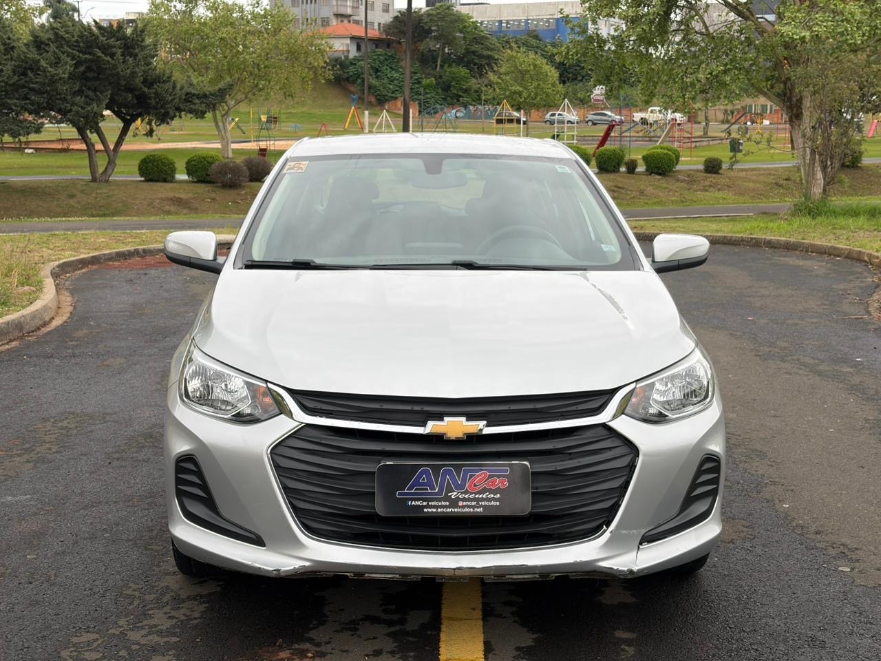 Chevrolet Onix Hatch LT 1.0 12V Flex 5P Mec. - foto 2