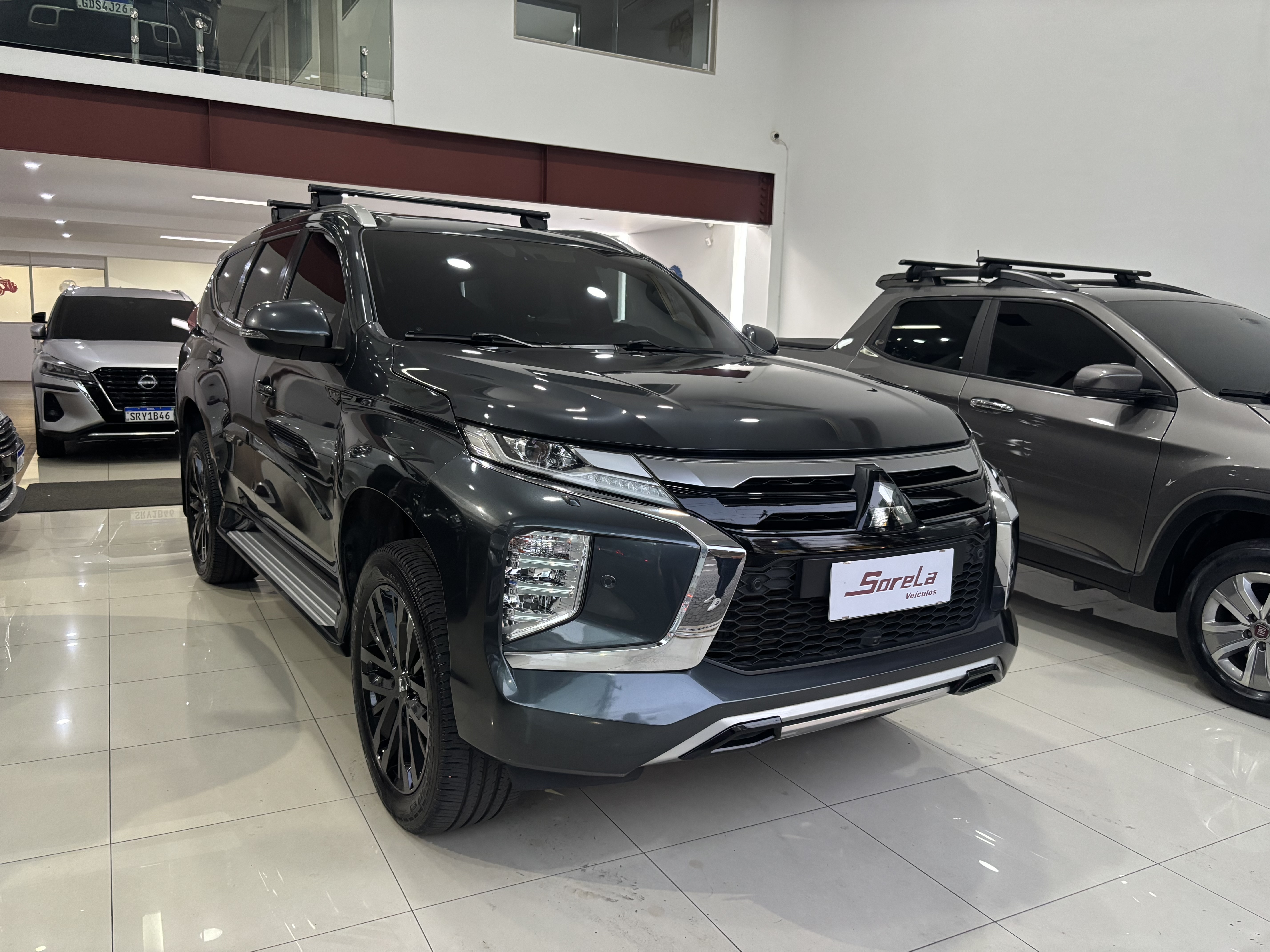 Mitsubishi Pajero Sport Sport Legend 2.4 4X4 Diesel Aut. - foto 2