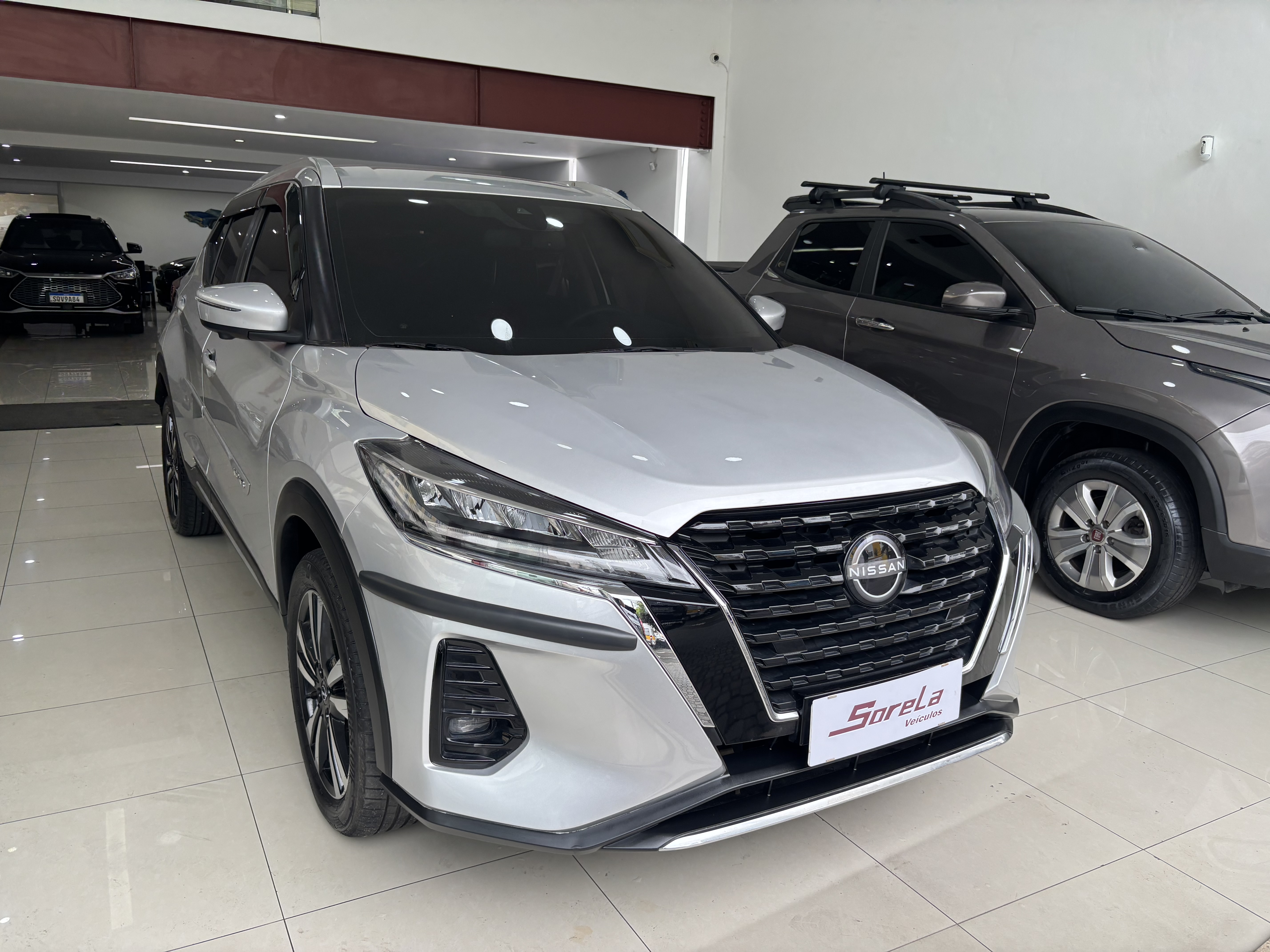 Nissan Kicks Exclusive 1.6 16V Flex Aut. - foto 2