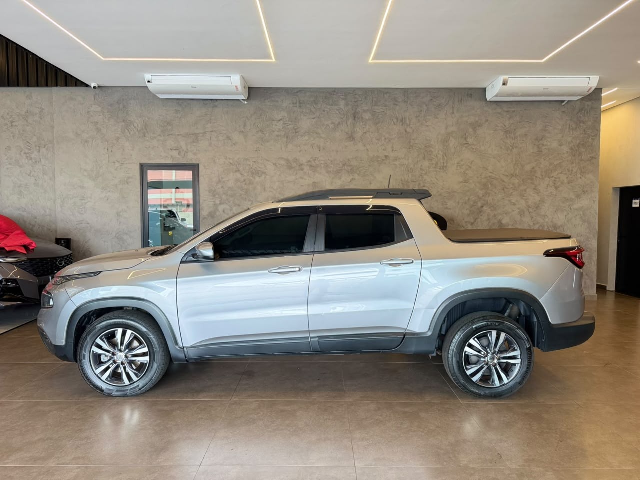 Fiat Toro Freedom 2.0 16V 4X4 Tb Diesel Aut. - foto 2
